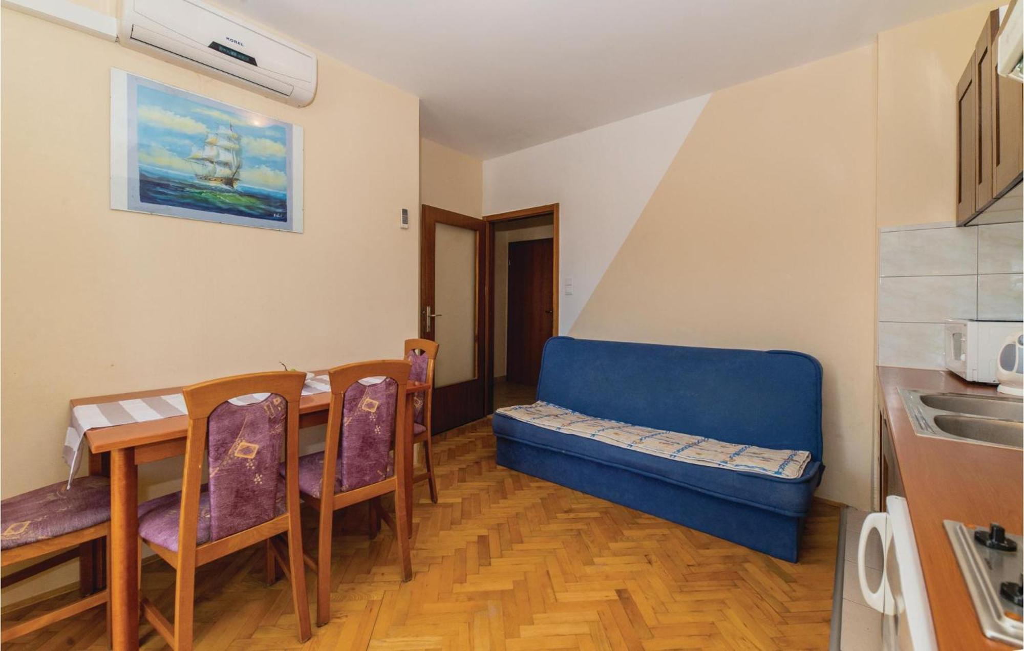 Pet Friendly Apartment In Biograd With Kitchen Biograd na Moru Kültér fotó