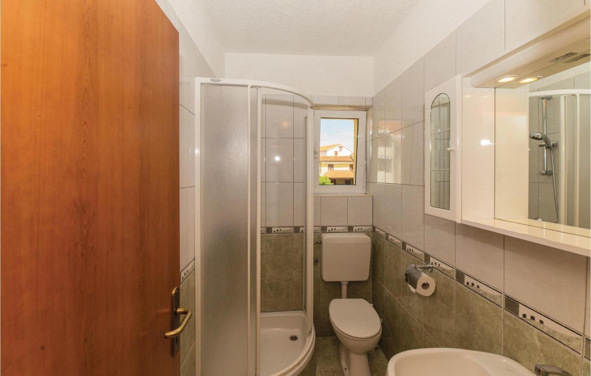 Pet Friendly Apartment In Biograd With Kitchen Biograd na Moru Kültér fotó