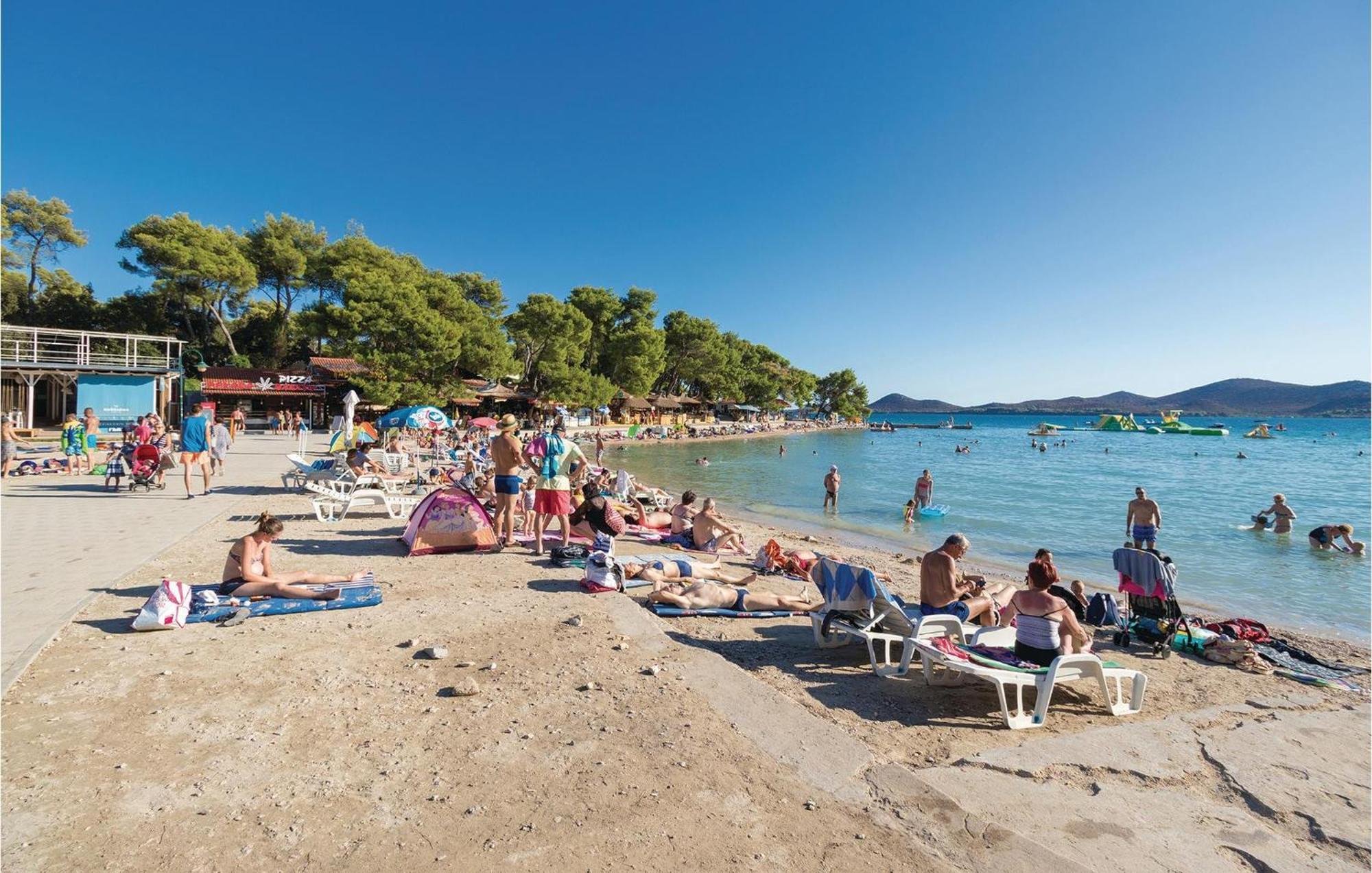 Pet Friendly Apartment In Biograd With Kitchen Biograd na Moru Kültér fotó