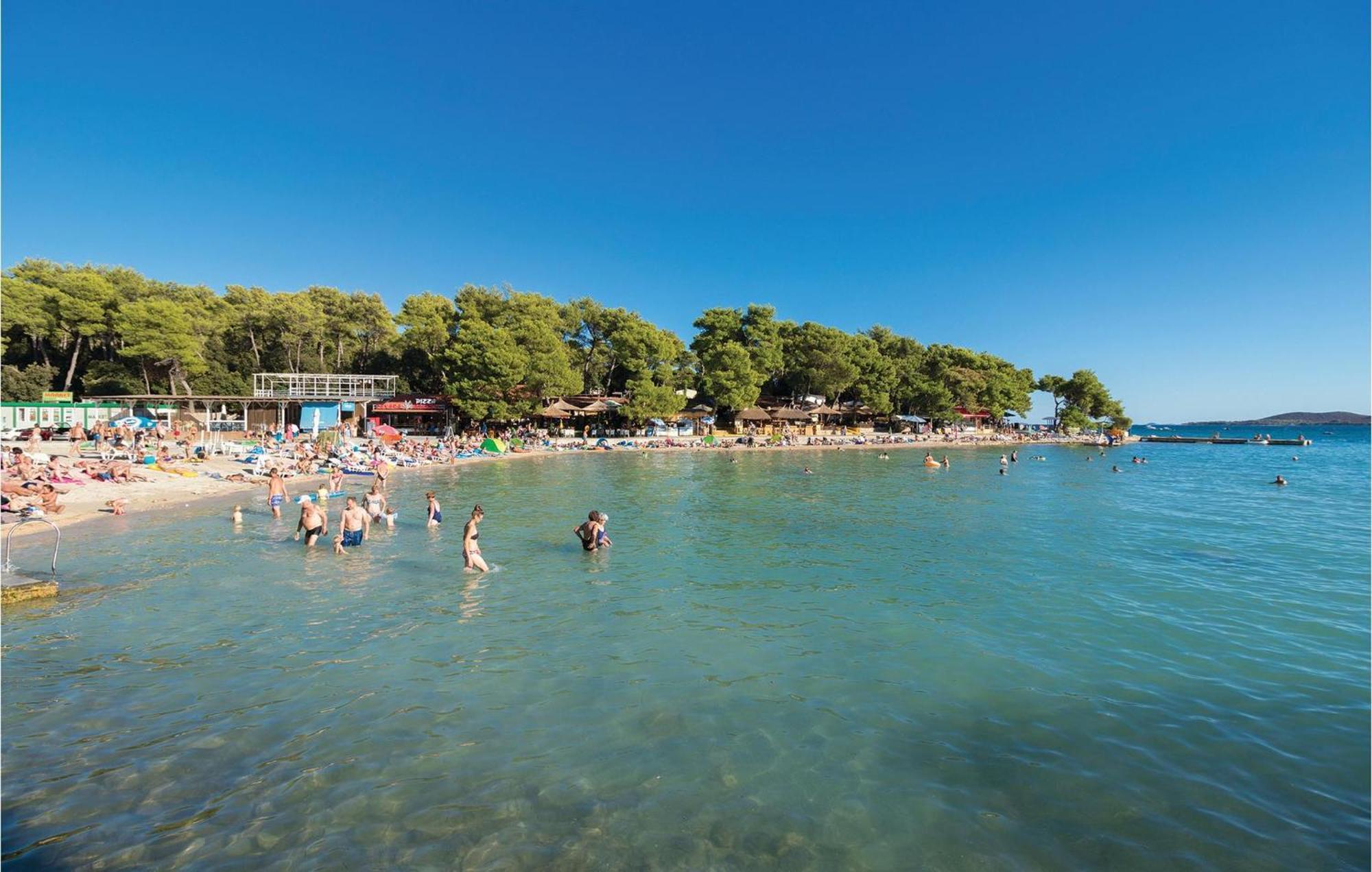 Pet Friendly Apartment In Biograd With Kitchen Biograd na Moru Kültér fotó