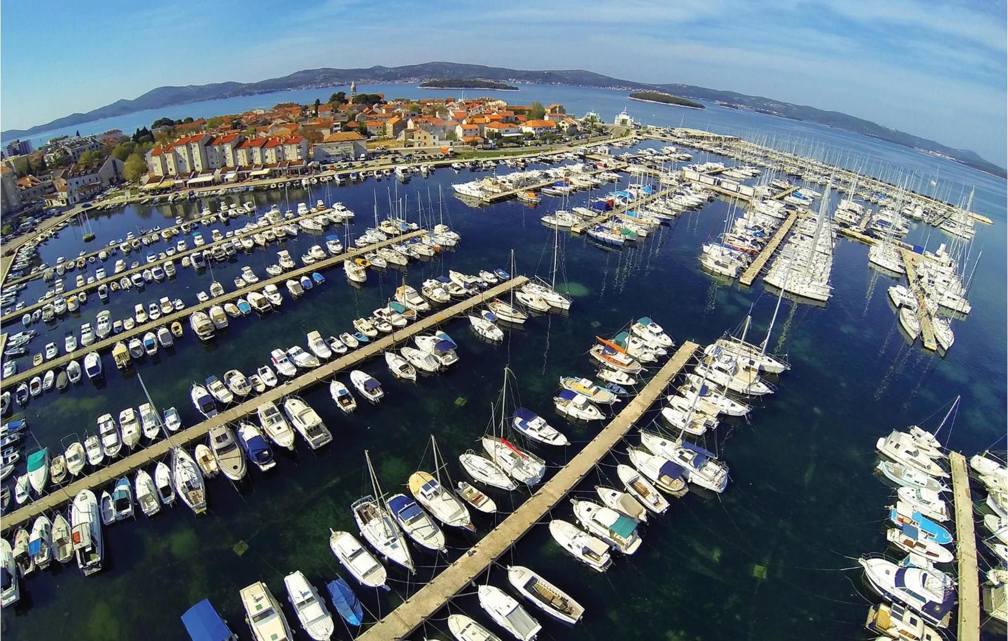 Pet Friendly Apartment In Biograd With Kitchen Biograd na Moru Kültér fotó